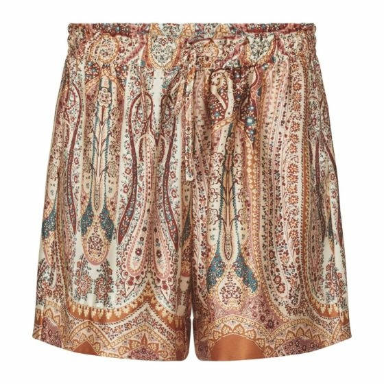 Love & Divine Shorts