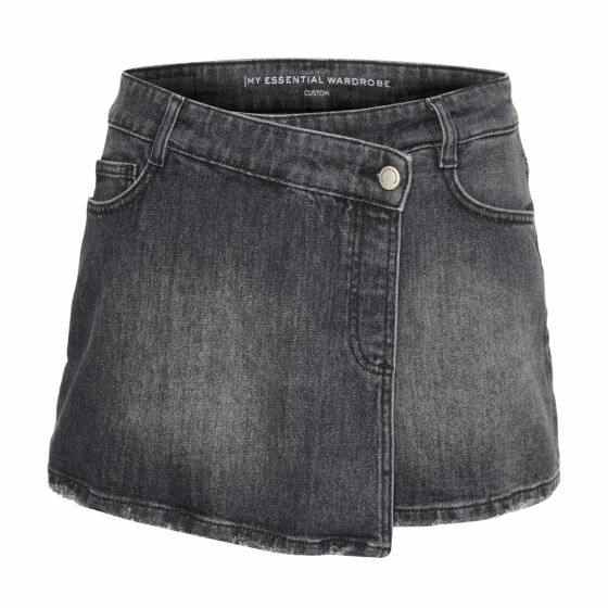 My Essential Wardrobe Skort