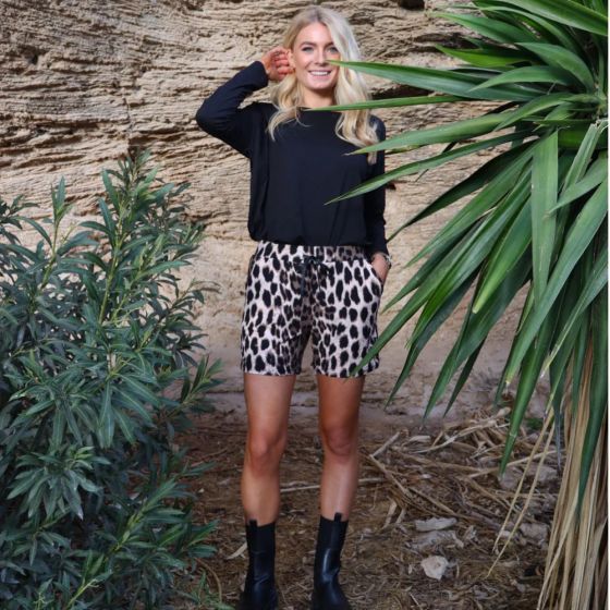 Liberté Shorts